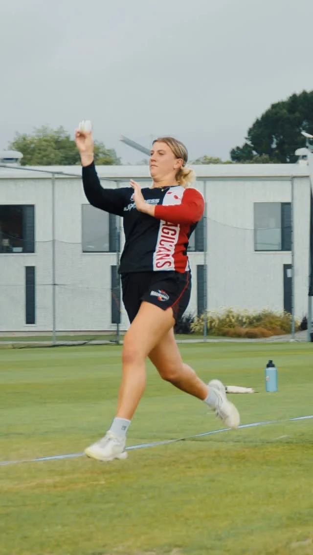 Mags getting in the reps ahead of there first HBJ home game of the year ⚔️🤝#canterburymagicians