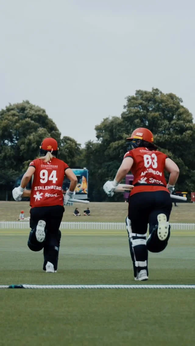 Kate Anderson and Naomi Stalenberg out to bat first for the Mags 💥Watch LIVE & Free on TVNZ Duke and TVNZ+#canterburymagicians