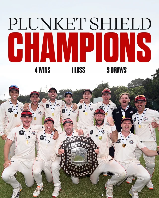 SCENES!!!CANTERBURY ARE PLUNKET SHIELD CHAMPIONS ONCE AGAIN ❤️🖤❤️#canterburycricket #canterburykings
📸 @photosportnz